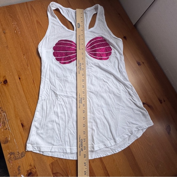 Next level ideal t white tank top with fuchsia sea shells size xl - Picture 4 of 8